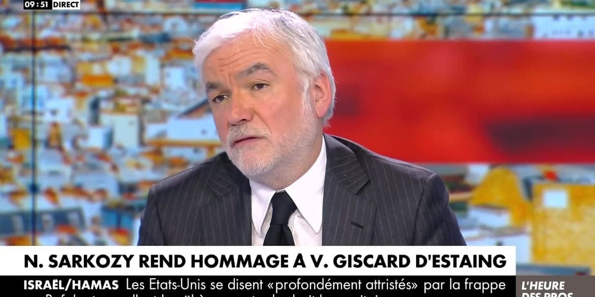 L’Heure des Pros : Pascal Praud furieux, un chroniqueur quitte l’émission en direct sur CNews