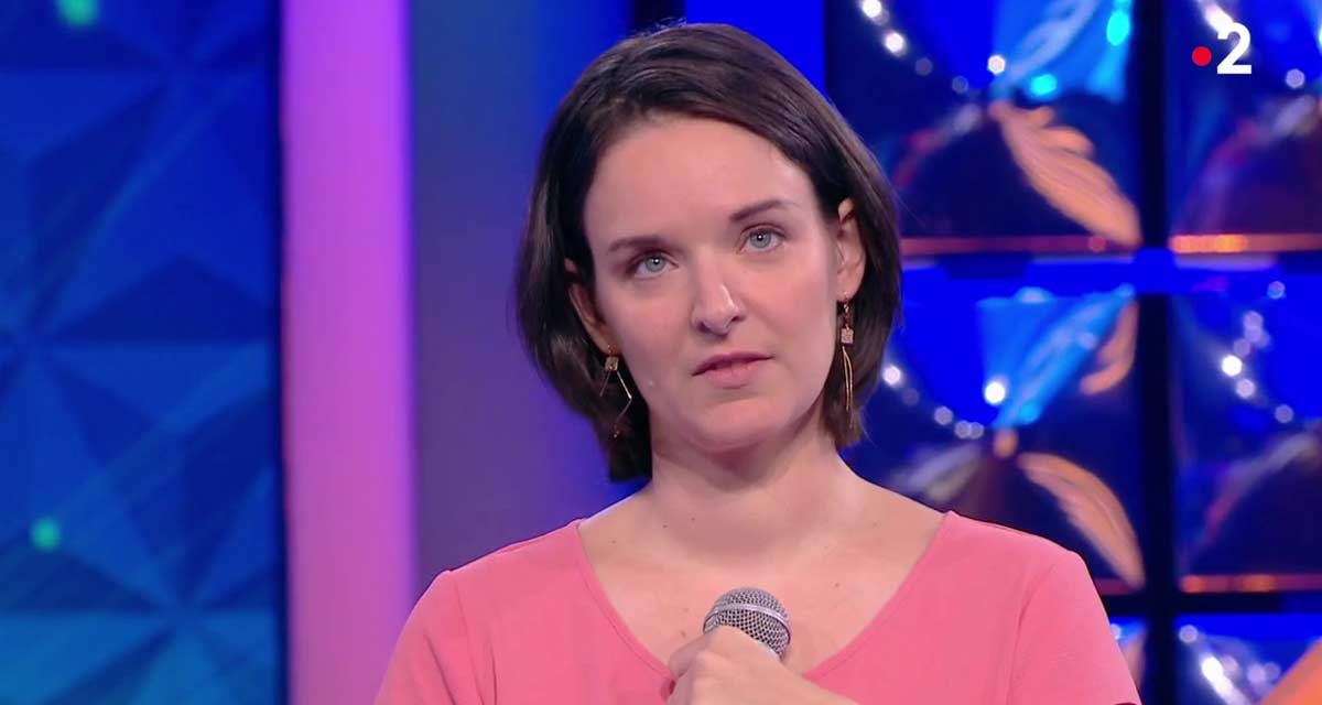 N’oubliez pas les paroles : Nagui fait un aveu surprenant, une candidate contrainte de s’excuser, la maestro Aurore éliminée sur France 2 ?