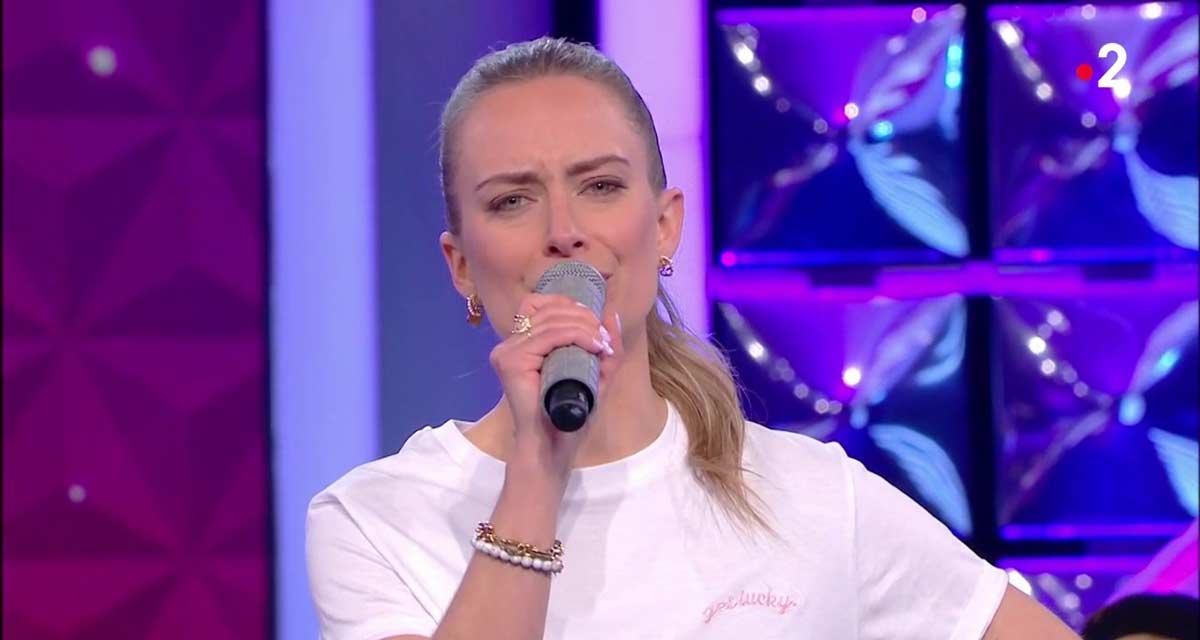 N’oubliez pas les paroles : Nagui victime d’un incident, la maestro Laurène éliminée sur France 2 ?