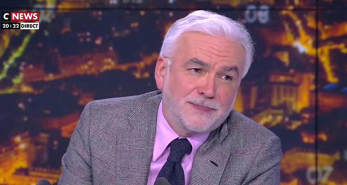 Pascal Praud ou l’ascension fulgurante d’un journaliste controversé