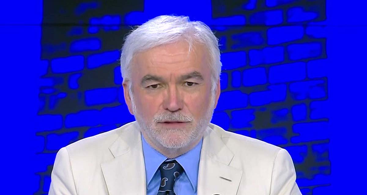 L’Heure des Pros : Pascal Praud s’en prend à un présentateur de CNews !