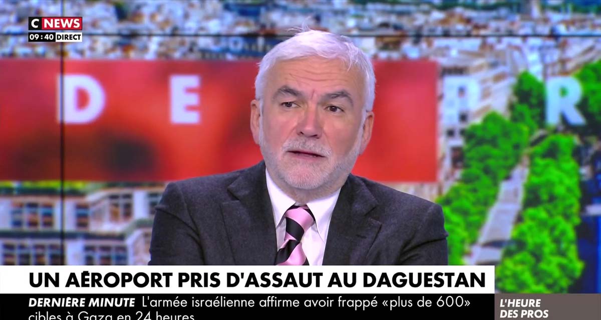 L’heure des Pros : « Je n’ai jamais vu ça de ma vie » Pascal Praud choqué par des images, il bouleverse son émission sur CNews