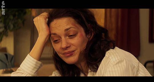 Frère et soeur : une scène terrifiante et une histoire vraie pour le film avec Marion Cotillard et Melvil Poupaud 