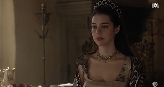 Reign / Once Upon A Time : Marie Stuart et Emma déprogrammées sur M6 après des audiences fatales ?