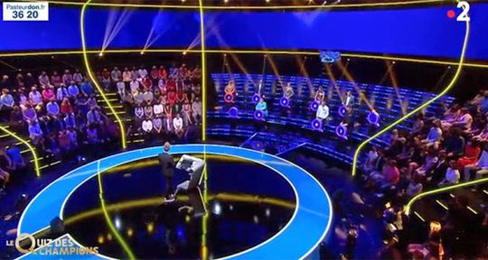 Audiences TV prime (samedi 9 octobre 2021) : Cyril Féraud surprend The Voice All stars (TF1) avec Le Quiz des champions (France 2), Meurtres à Lille leader