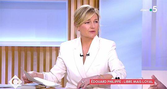 C à vous : des larmes pour Anne-Élisabeth Lemoine, fuite en direct, France 5 pénalisée ?