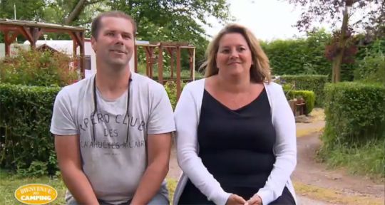 Bienvenue au camping : Julie aligne les critiques chez Véronique et Franck, « C’est le cliché du camping de base, beauf »