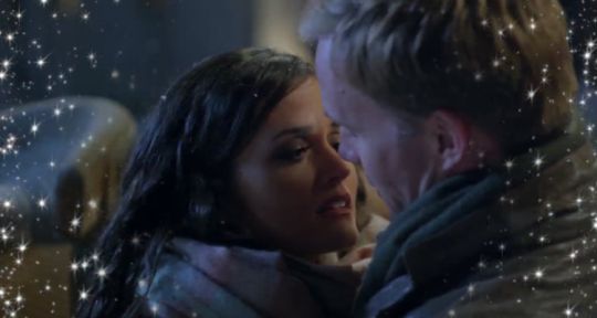 Une couronne pour Noël (TF1) : Danica McKellar (How i met your mother) engagée comme gouvernante par Rupert Penry-Jones (The Strain)