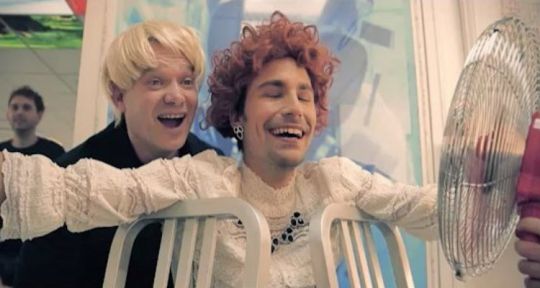 OFNI - L’info retournée : Bertrand Chameroy parodie Titanic et repart à la baisse dans les audiences