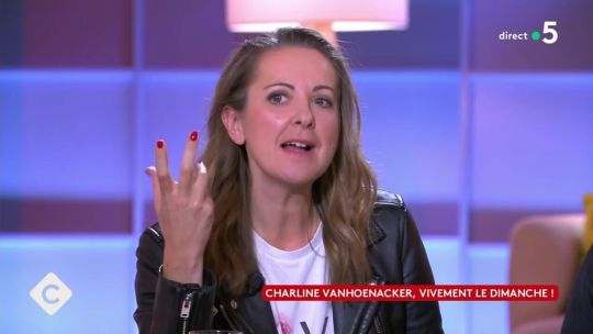 C à vous : Charline Vanhoenacker interrogée par la police, elle revient sur la polémique autour de Guillaume Meurice