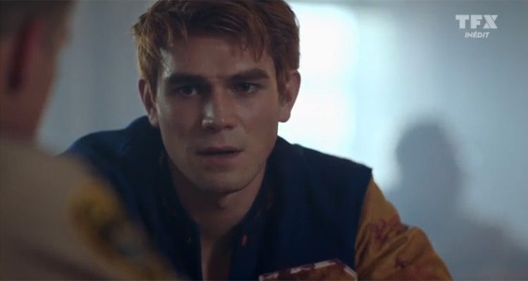 Riverdale (TFX) : Archie en pleine vendetta, Veronica officalise avec Hiram, audience au point mort