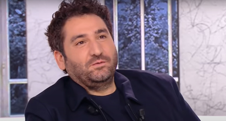 Canal+ : le départ de Mouloud Achour le dimanche, son remplaçant désigné