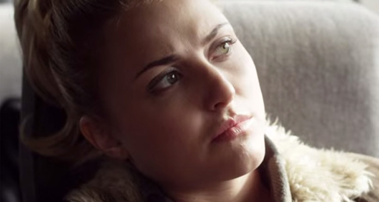 Le mensonge de ma vie (TF1) : Cassie Scerbo (Championnes à tout prix) vole l’identité de Kirsten Prout (Kyle XY)