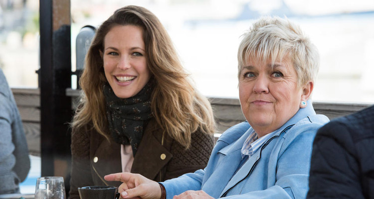 Mimie Mathy (Demain nous appartient) : « Avec Lucie (Lorie Pester), Pénélope va apprendre à suivre ses rêves »