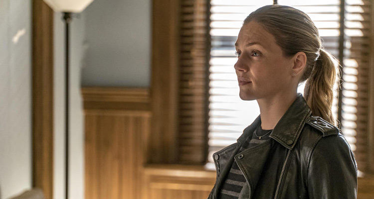 Chicago Police Department (saison 5) : Sophia Bush volatilisée, Tracy Spiridakos (MacGyver) prête à s’imposer sur TF1